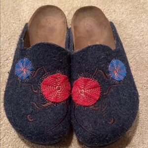 Papillo Embroidered Wool Slippers